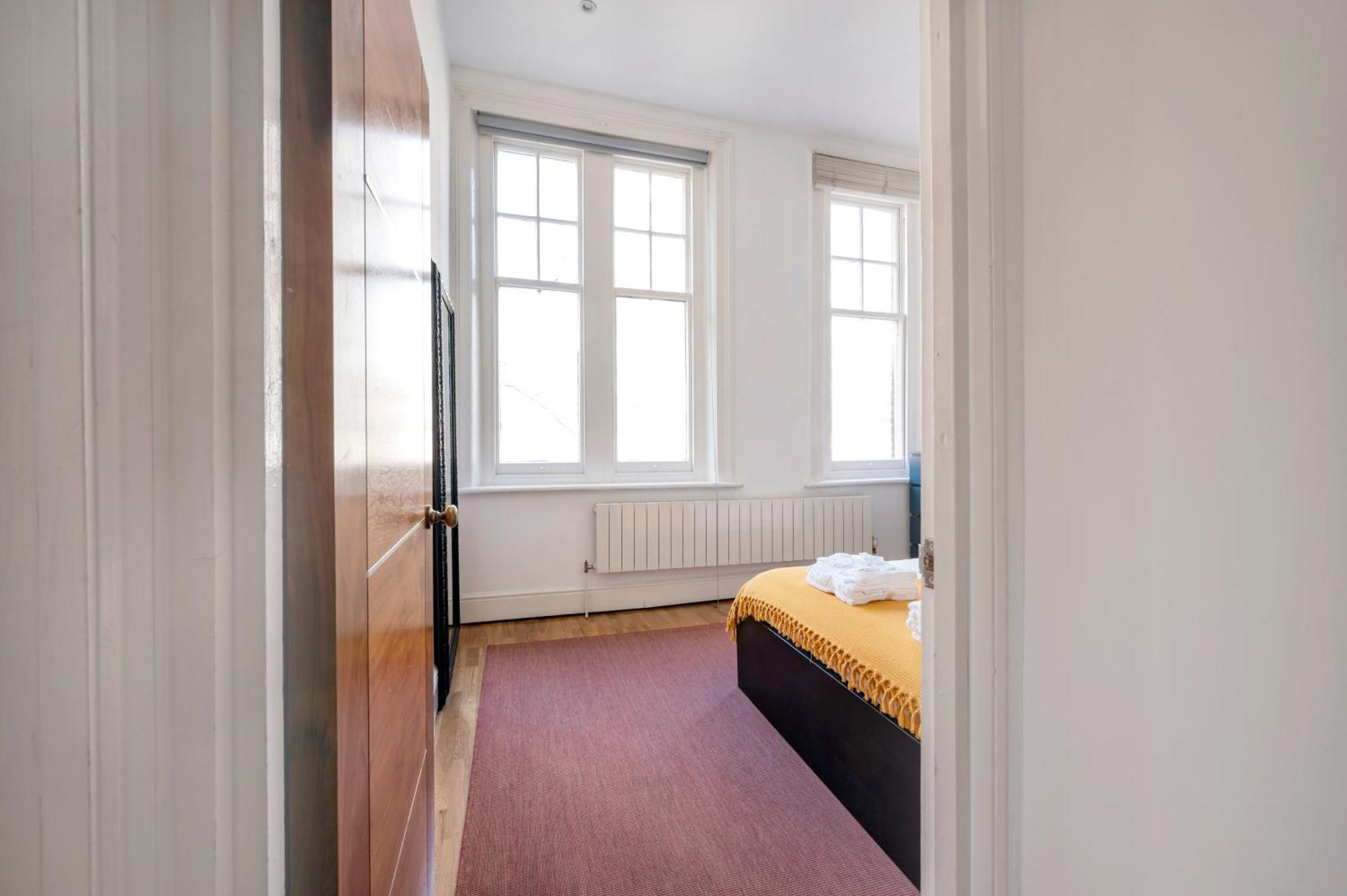 Sunny Corner Apartment In Center Of London Exterior photo